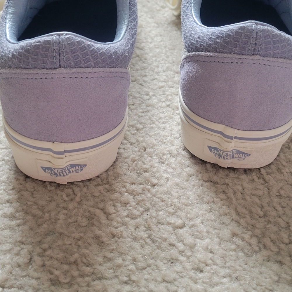 Vans - Picture 4 of 7